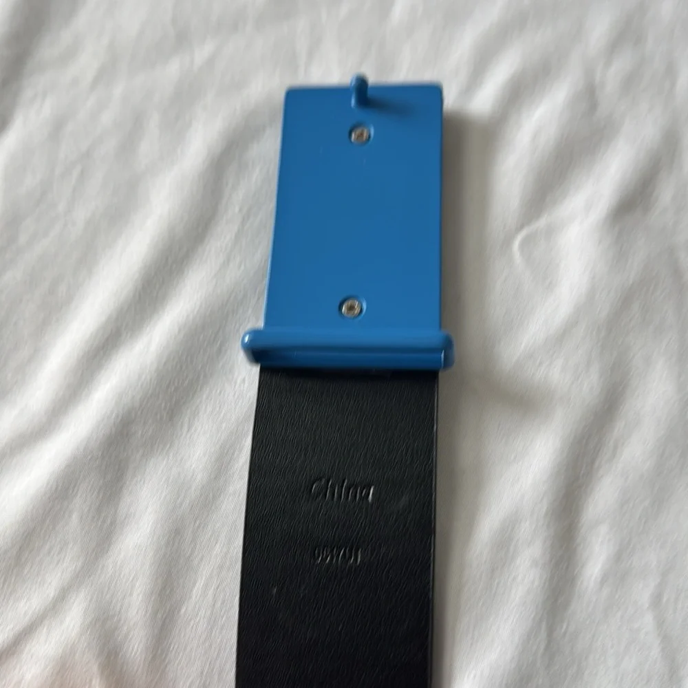 Nike Black and Blue Wearable Device 36”‎